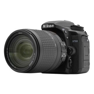 Nikon D7500 DSLR Camera + AF-S 18-140mm f/3.5-5.6G ED VR Lens