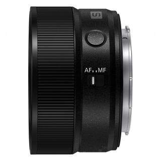 Panasonic Lumix S 40mm f/2 Lens - Black